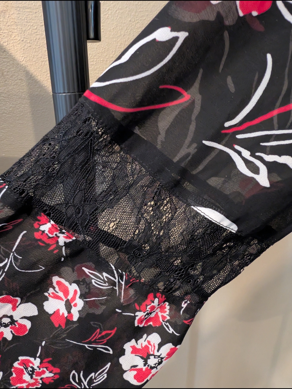 Calvin Klein PTP 23 Floral Tie-Neck Blouse in Black and Magenta - Picture 5 of 9